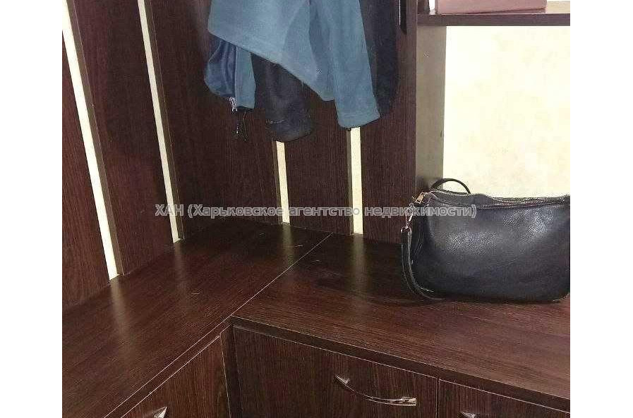 Продам квартиру, Соборности Украины ул. , 2  ком., 56 м², евроремонт 