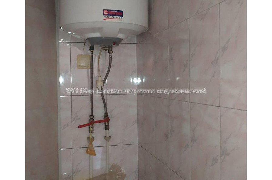 Продам квартиру, Тракторостроителей просп. , 3  ком., 70 м², косметический ремонт 