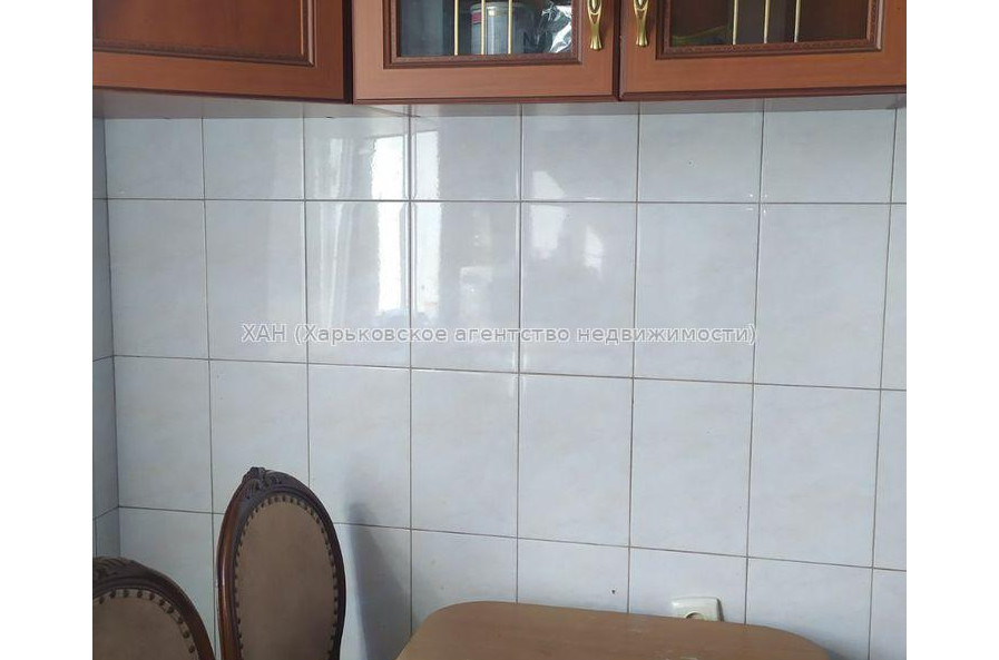 Продам квартиру, Тракторостроителей просп. , 3  ком., 70 м², косметический ремонт 