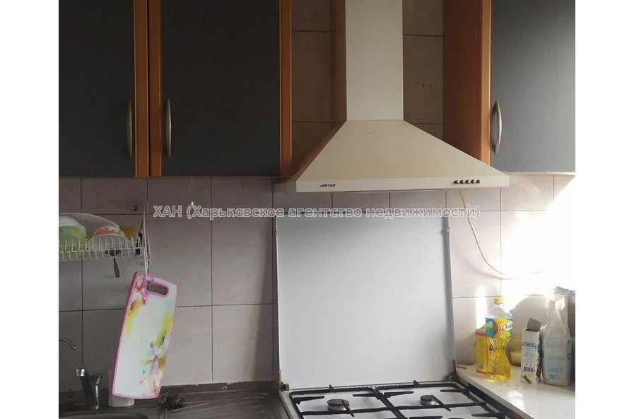 Продам квартиру, Тракторостроителей просп. , 3  ком., 70 м², косметический ремонт 