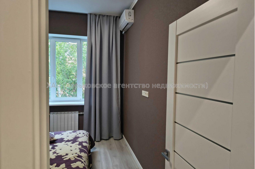 Продам квартиру, Крымская ул. , 3  ком., 77 м², авторский дизайн 