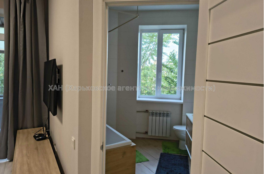 Продам квартиру, Крымская ул. , 3  ком., 77 м², авторский дизайн 