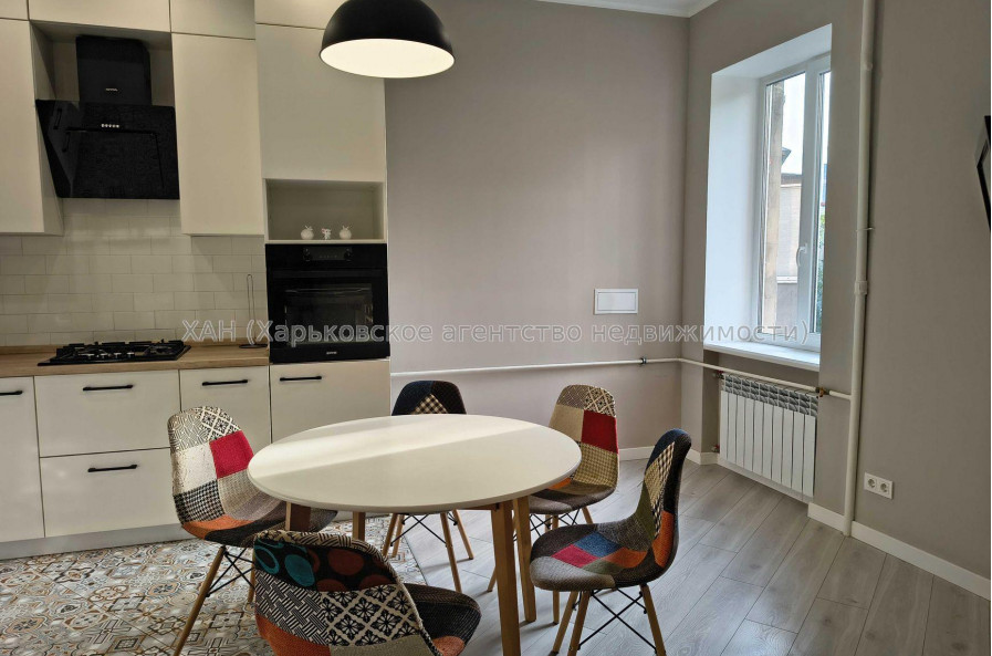 Продам квартиру, Крымская ул. , 3  ком., 77 м², авторский дизайн 