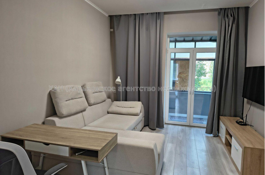 Продам квартиру, Крымская ул. , 3  ком., 77 м², авторский дизайн 
