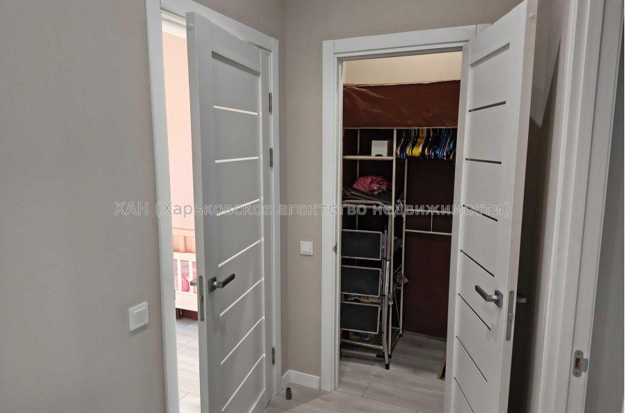 Продам квартиру, Крымская ул. , 3  ком., 77 м², авторский дизайн 