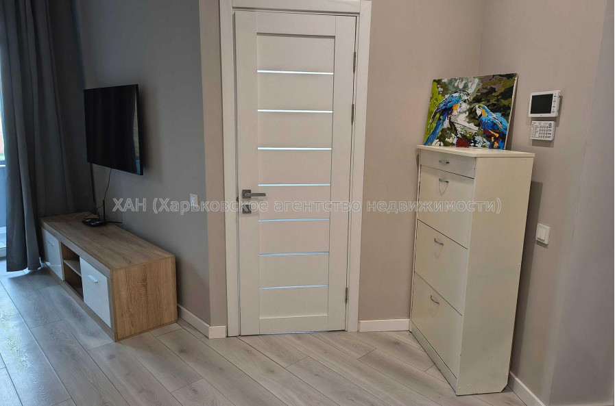 Продам квартиру, Крымская ул. , 3  ком., 77 м², авторский дизайн 