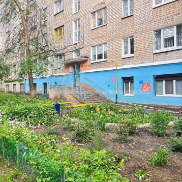 Продам квартиру, 23 Августа ул. , 1  ком., 10 м², косметический ремонт 