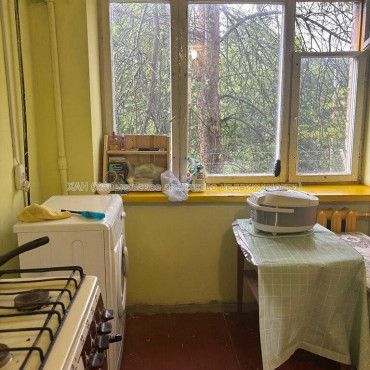 Продам квартиру, 23 Августа ул. , 1  ком., 10 м², косметический ремонт 