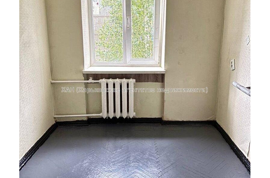 Продам квартиру, 23 Августа ул. , 1  ком., 10 м², косметический ремонт 