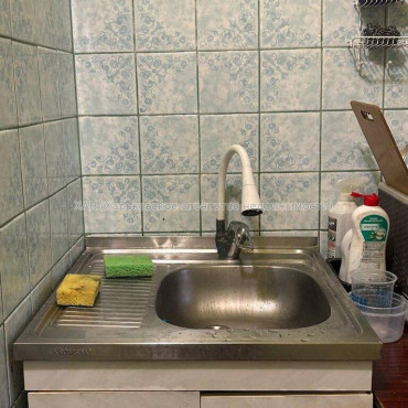 Продам квартиру, 23 Августа ул. , 1  ком., 10 м², косметический ремонт 