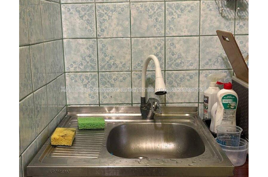 Продам квартиру, 23 Августа ул. , 1  ком., 10 м², косметический ремонт 