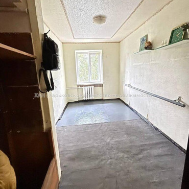 Продам квартиру, 23 Августа ул. , 1  ком., 10 м², косметический ремонт 