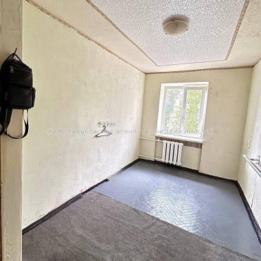 Продам квартиру, 23 Августа ул. , 1  ком., 10 м², косметический ремонт 