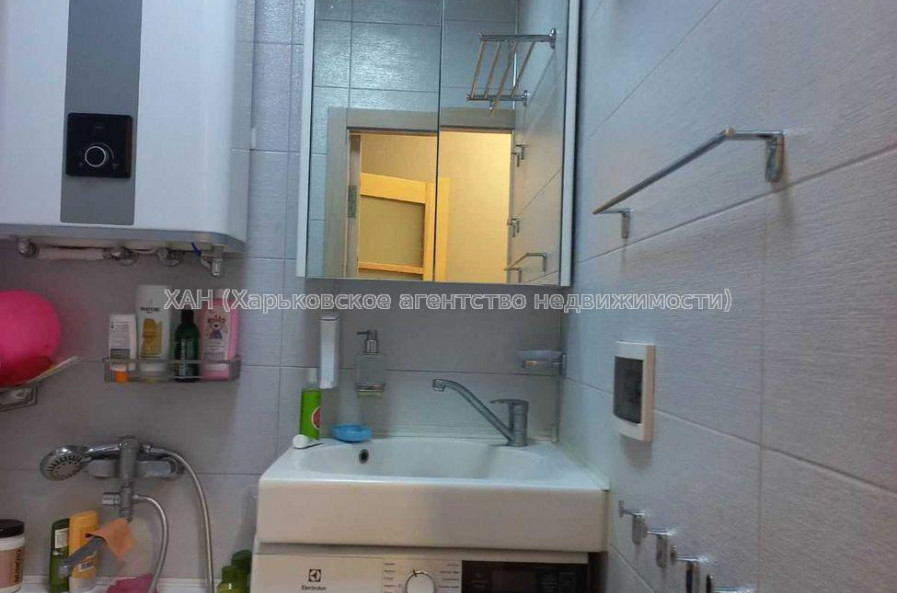 Продам квартиру, Аэрокосмический пр. , 3  ком., 64 м², евроремонт 