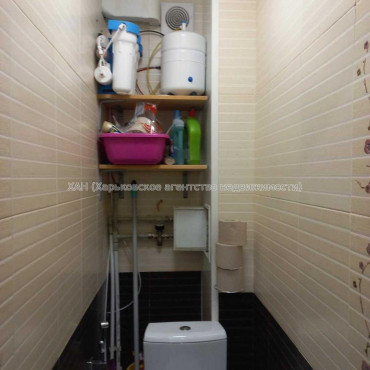 Продам квартиру, Аэрокосмический пр. , 3 кім., 64 м², евроремонт 