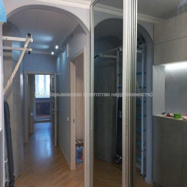 Продам квартиру, Аэрокосмический пр. , 3 кім., 64 м², евроремонт 