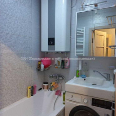 Продам квартиру, Аэрокосмический пр. , 3 кім., 64 м², евроремонт 