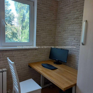 Продам квартиру, Аэрокосмический пр. , 3 кім., 64 м², евроремонт 