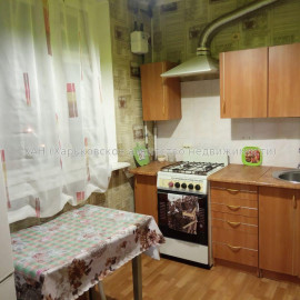 Продам квартиру, Гвардейцев Широнинцев ул. , 1 кім., 33 м², косметический ремонт