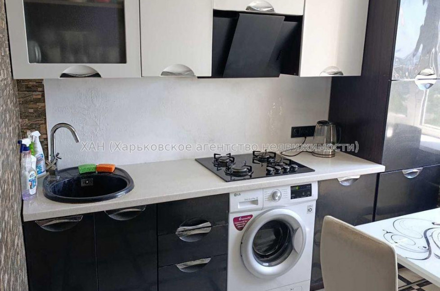 Продам квартиру, Тимирязева ул. , 2 кім., 51 м², капитальный ремонт 