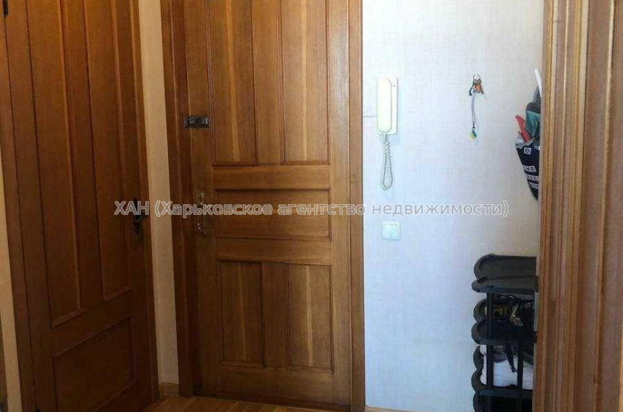 Продам квартиру, Гвардейцев Широнинцев ул. , 1  ком., 37.60 м², косметический ремонт 