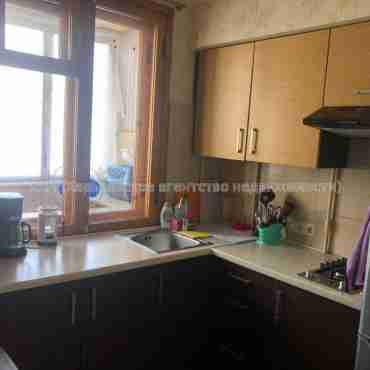 Продам квартиру, Гвардейцев Широнинцев ул. , 1  ком., 37.60 м², косметический ремонт 