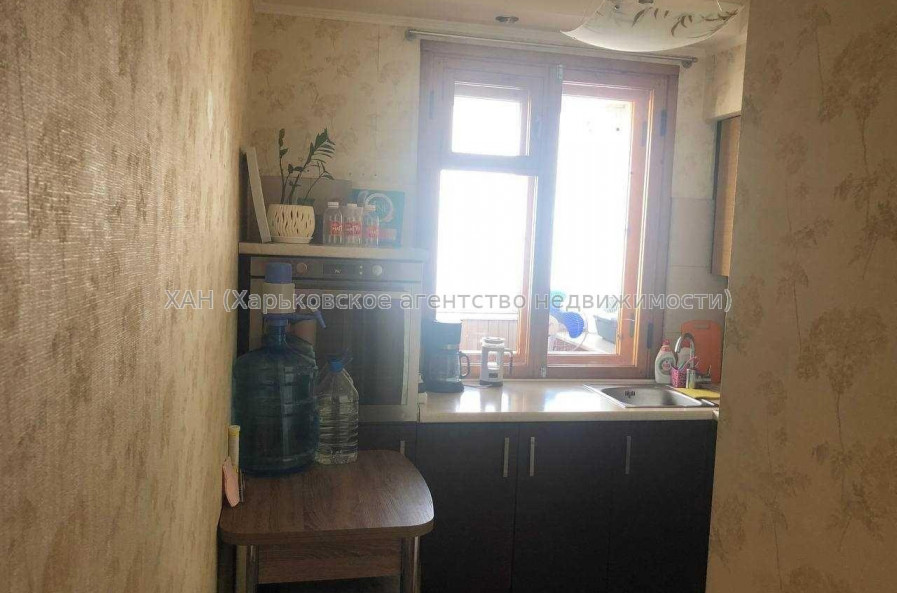 Продам квартиру, Гвардейцев Широнинцев ул. , 1  ком., 37.60 м², косметический ремонт 