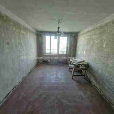 Продам квартиру, Салтовское шоссе , 2 кім., 45 м², без отделочных работ 