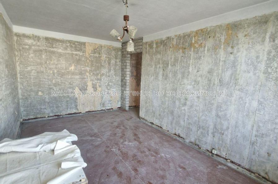 Продам квартиру, Салтовское шоссе , 2 кім., 45 м², без отделочных работ 