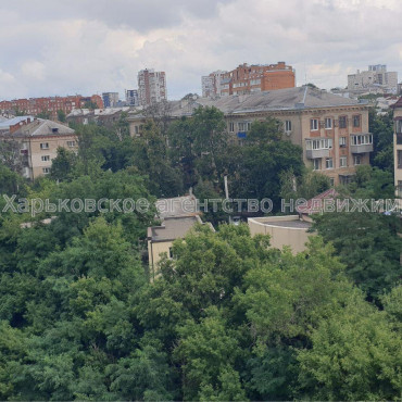 Продам квартиру, Клочковская ул. , 2  ком., 63 м², без внутренних работ 