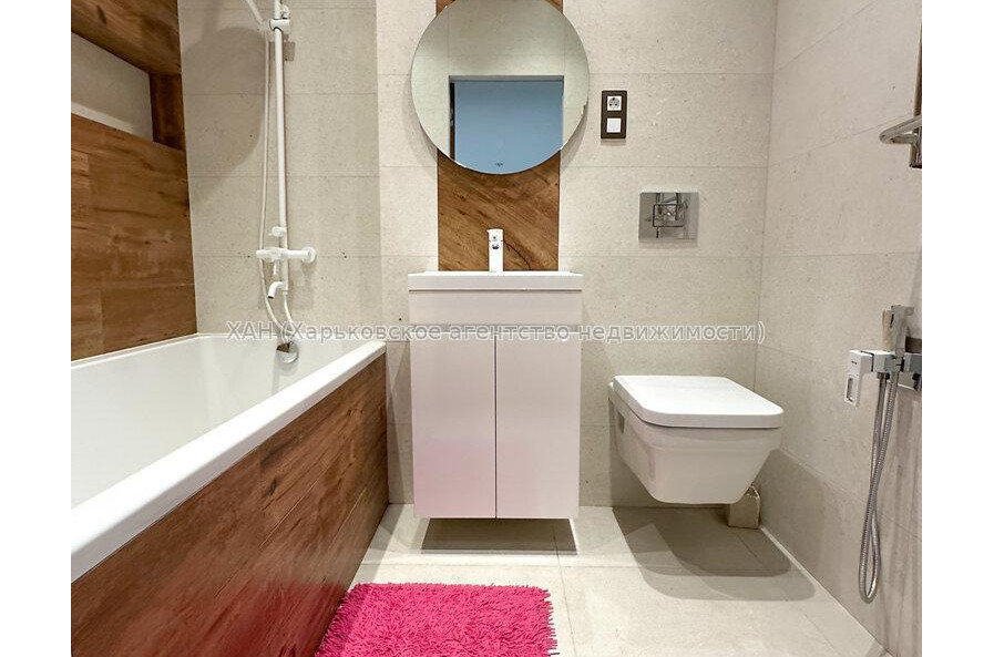 Продам квартиру, Пискуновский пер. , 4  ком., 138 м², евроремонт 