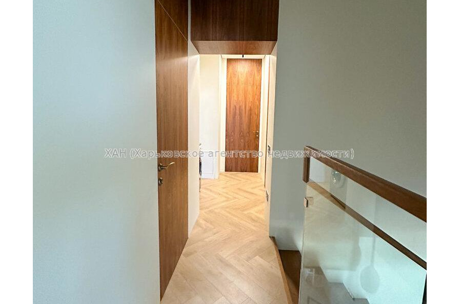 Продам квартиру, Пискуновский пер. , 4 кім., 138 м², евроремонт 