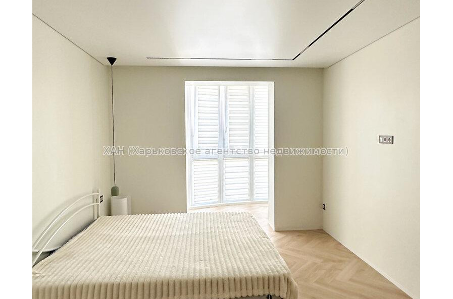 Продам квартиру, Пискуновский пер. , 4  ком., 138 м², евроремонт 