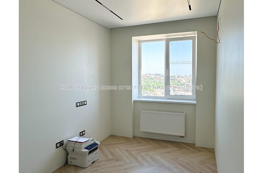 Продам квартиру, Пискуновский пер. , 4  ком., 138 м², евроремонт 