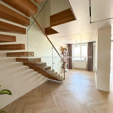 Продам квартиру, Пискуновский пер. , 4 кім., 138 м², евроремонт 