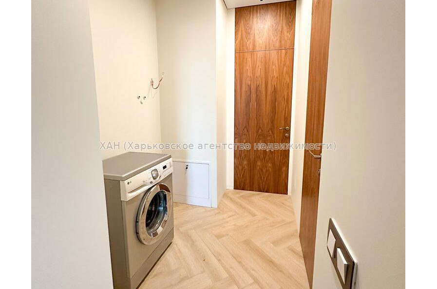 Продам квартиру, Пискуновский пер. , 4 кім., 138 м², евроремонт 