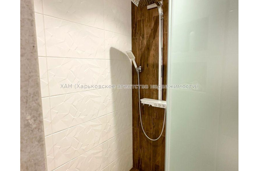 Продам квартиру, Пискуновский пер. , 4  ком., 138 м², евроремонт 