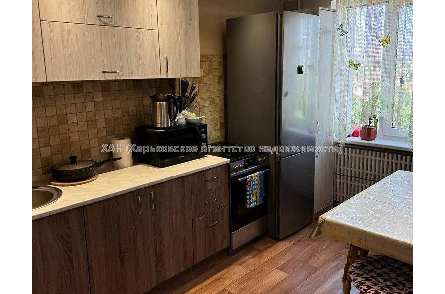Продам квартиру, Профсоюзный бульв. , 1 кім., 40 м², капитальный ремонт 