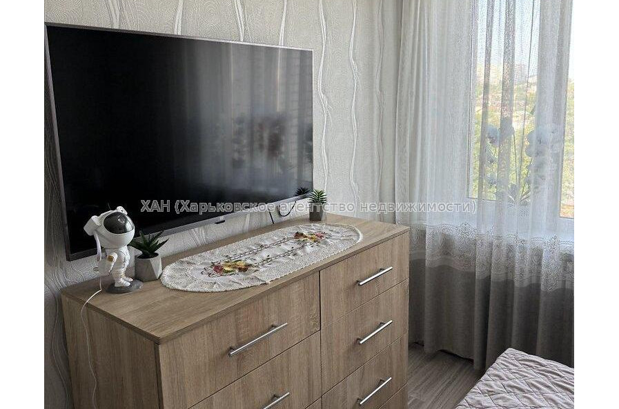 Продам квартиру, Профсоюзный бульв. , 1 кім., 40 м², капитальный ремонт 