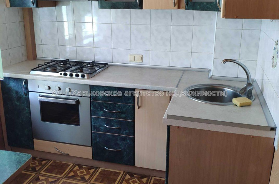 Продам квартиру, Гвардейцев Широнинцев ул. , 1 кім., 33 м², капитальный ремонт 