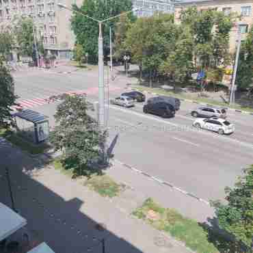 Продам квартиру, Науки просп. , 2 кім., 38 м², советский ремонт 