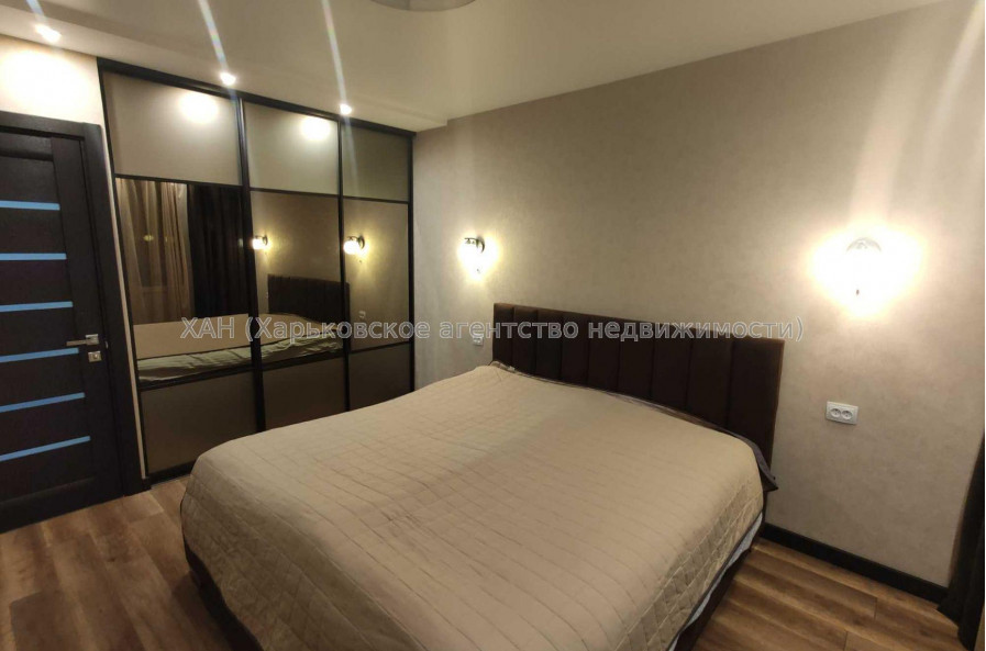 Продам квартиру, Академика Павлова ул. , 3 кім., 65 м², евроремонт 
