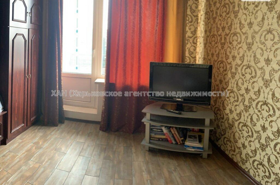 Продам квартиру, Науки просп. , 1 кім., 30 м², евроремонт 