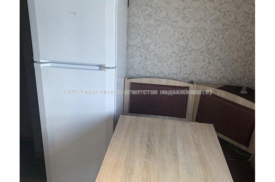 Продам квартиру, Науки просп. , 1 кім., 30 м², евроремонт 