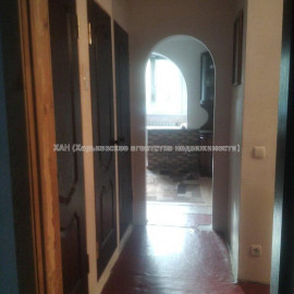 Продам квартиру, Героев Харькова просп. , 1  ком., 37 м², частичный ремонт