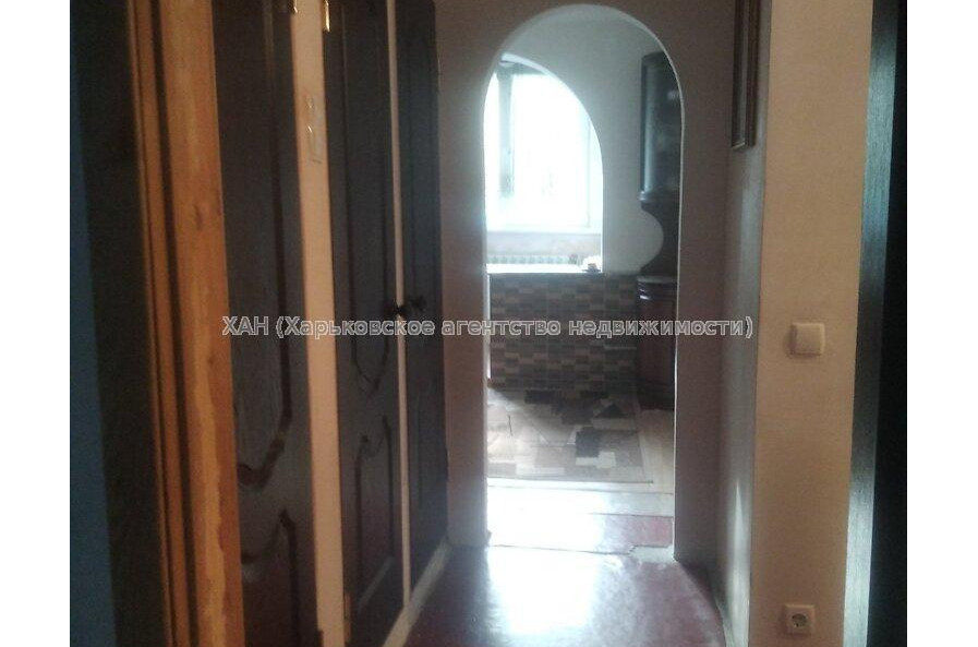 Продам квартиру, Героев Харькова просп. , 1 кім., 37 м², частичный ремонт 