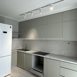 Продам квартиру, Гвардейцев Широнинцев ул. , 2  ком., 66 м², капитальный ремонт