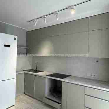 Продам квартиру, Гвардейцев Широнинцев ул. , 2  ком., 66 м², капитальный ремонт 