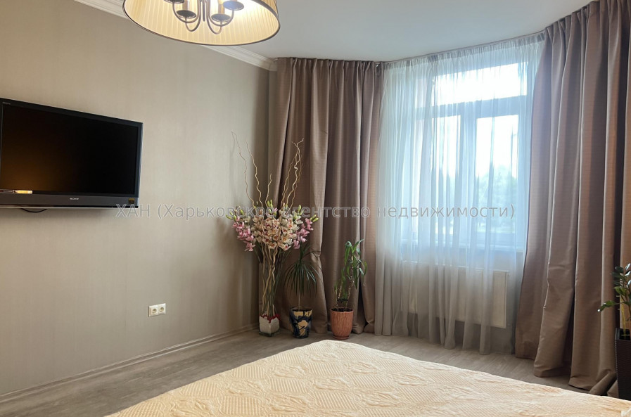 Сдам квартиру, Героев Небесной сотни площ. , 2  ком., 89 м², евроремонт 
