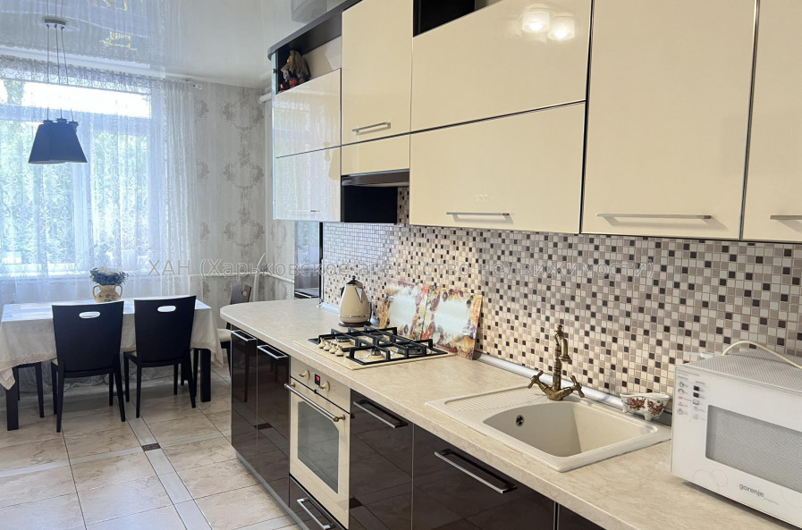 Сдам квартиру, Героев Небесной сотни площ. , 2  ком., 89 м², евроремонт 